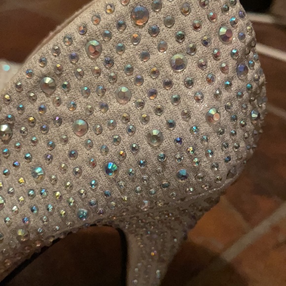 💥NWOT💥 rhinestone heels with optional straps - Picture 3 of 4